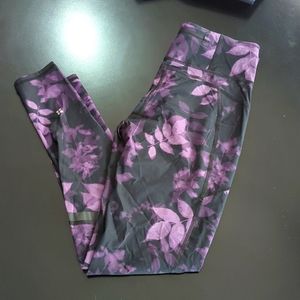 Sweaty Betty Tights size M